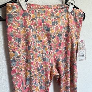 Kensie Leggings Vanilla Ditsy Floral Pink with Pockets Size Medium